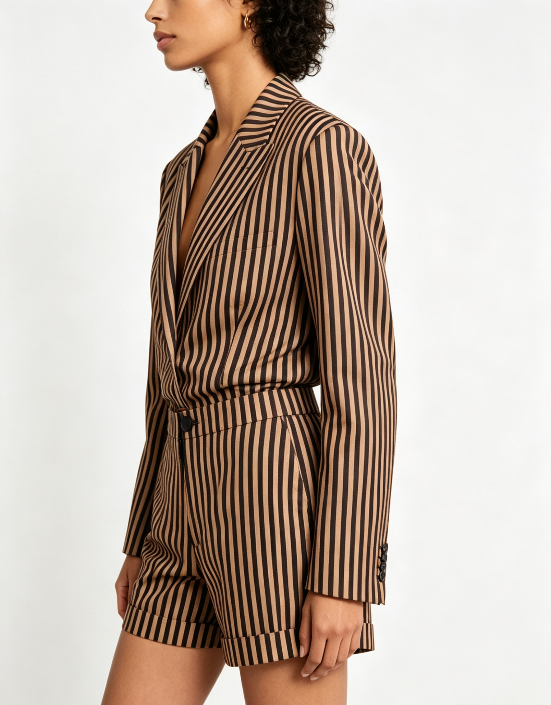 Wholesale Haideyu OEM striped tailored shorts, side view, high waist design, vertical stripe pattern, women formal casual apparel for ODM customization