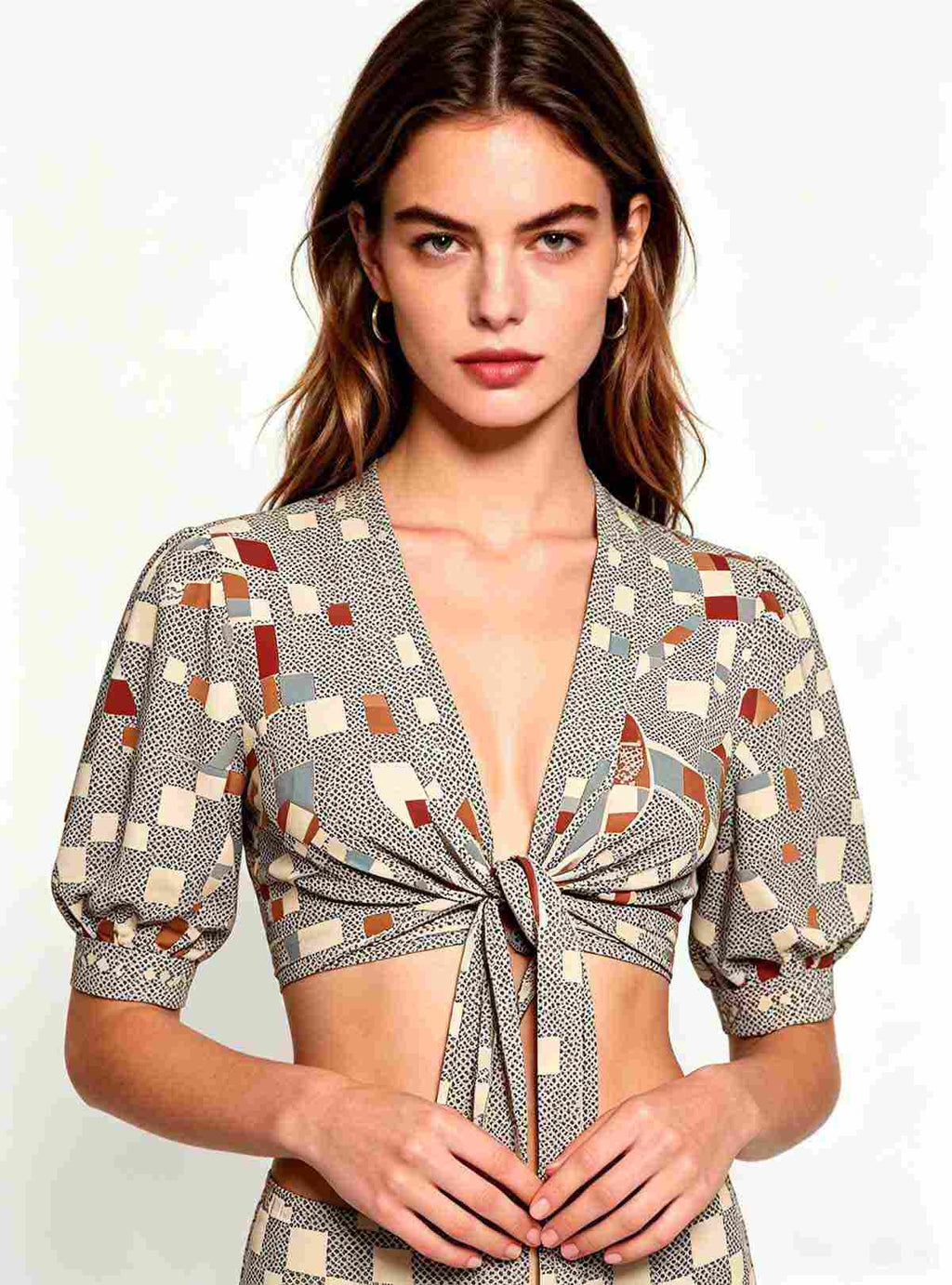 Haideyu women minimal art‑line print tie‑knot wrap crop blouse, short‑sleeve cropped top, custom service for women fashion clothes, high‑quality studio product image
