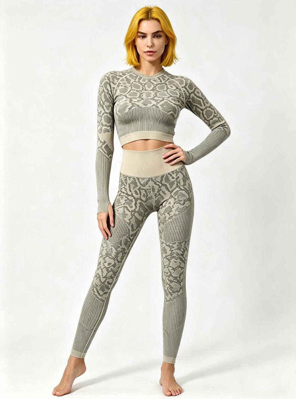 Haideyu women grey snake‑pattern two‑piece workout outfit, cropped long‑sleeve top and high‑waist leggings, ribbed stretch fabric, custom sportswear OEM ODM service