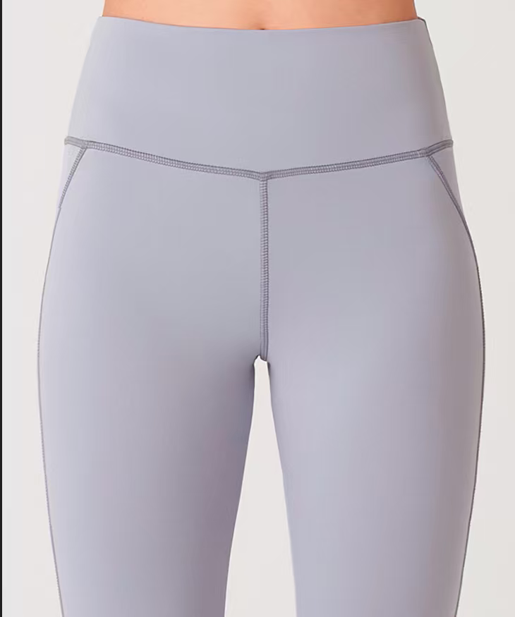 hdfish black highwaist yoga pants, back view showing clean stitching and fit