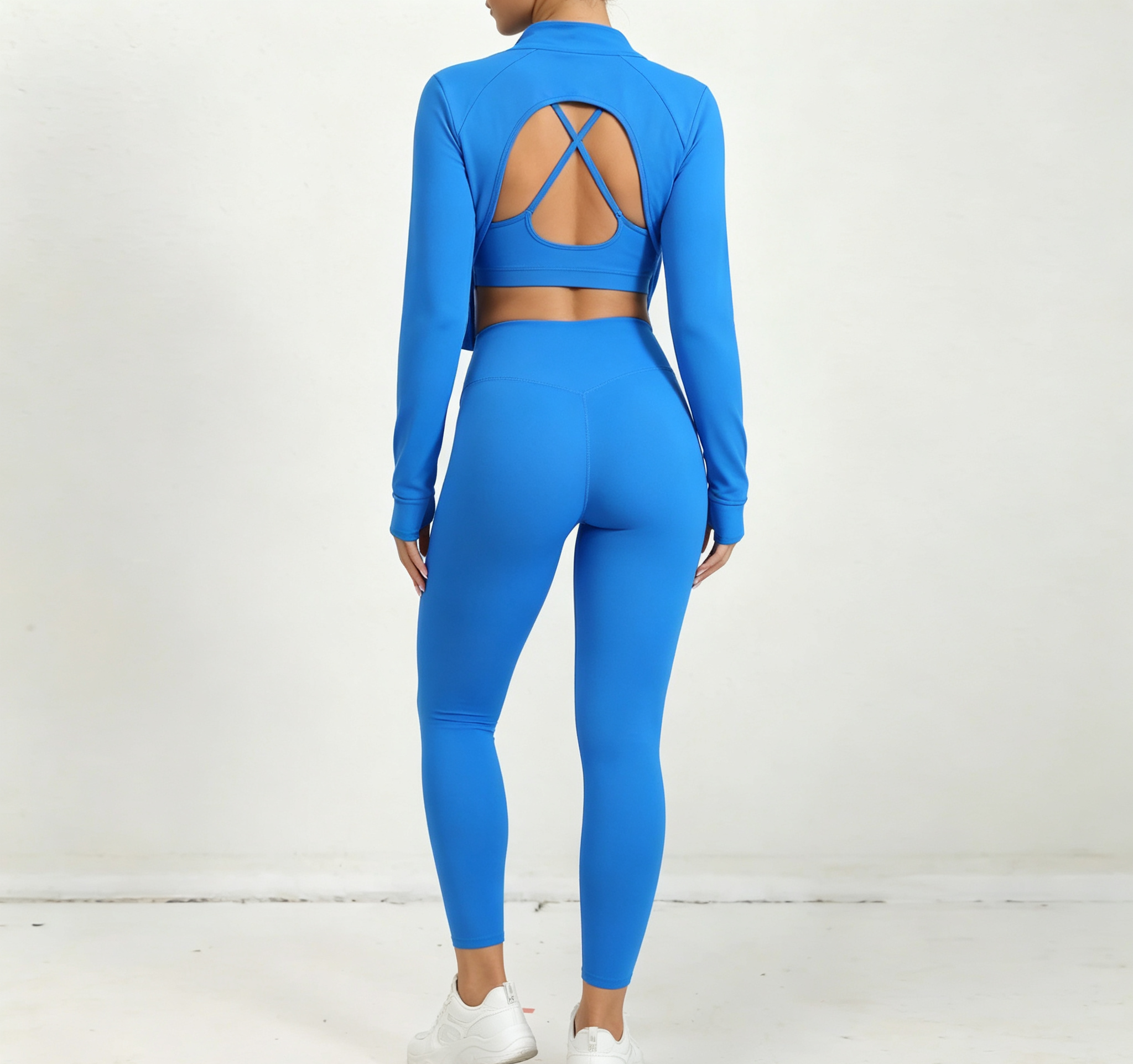  hdfish vibrant blue fitness outfit, featuring full-zip long-sleeve jacket, matching bra and seamless leggings